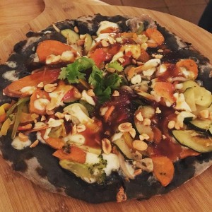 green-spot-pizza-carbon-activado-thai-vegetariano